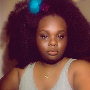 Meet your Posher, Toni